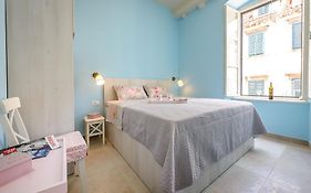 Stradun View En Suite Rooms & Studio